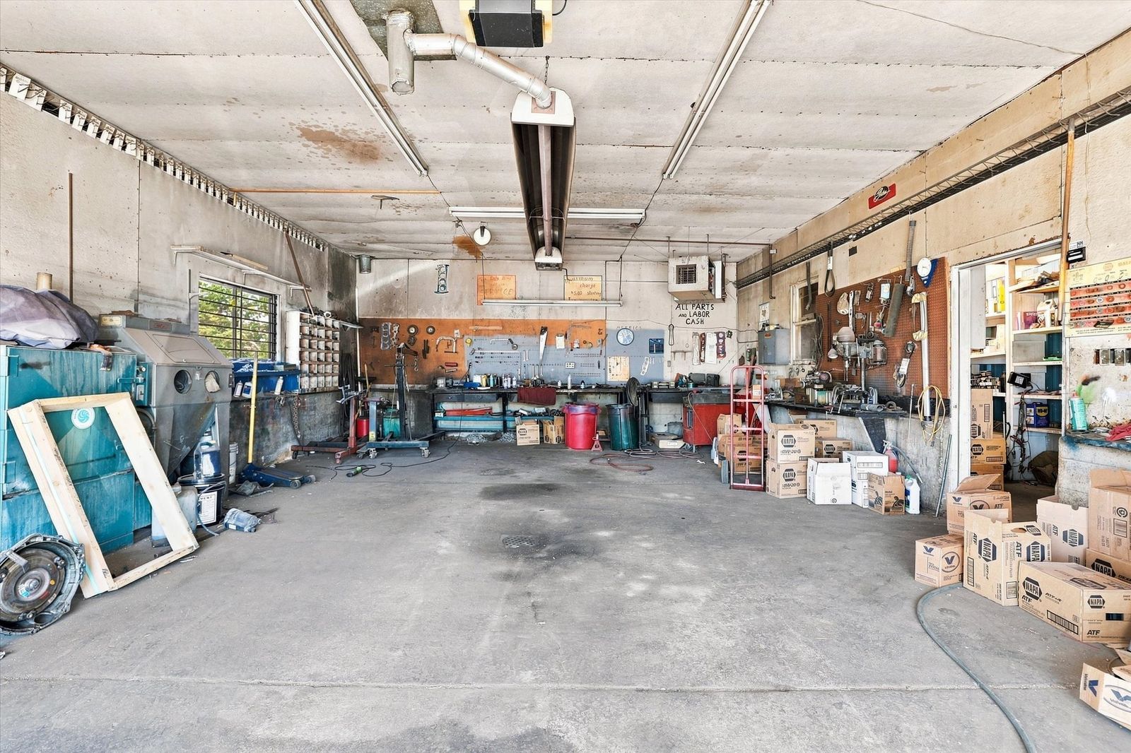 Main image 20