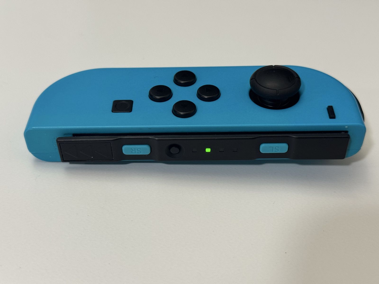 Main image 4