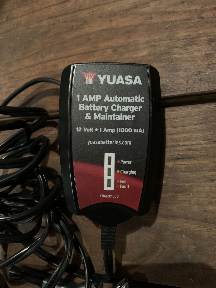 Yuasa 1 Amp Battery Charger