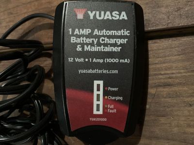 Yuasa 1 Amp Battery Charger
