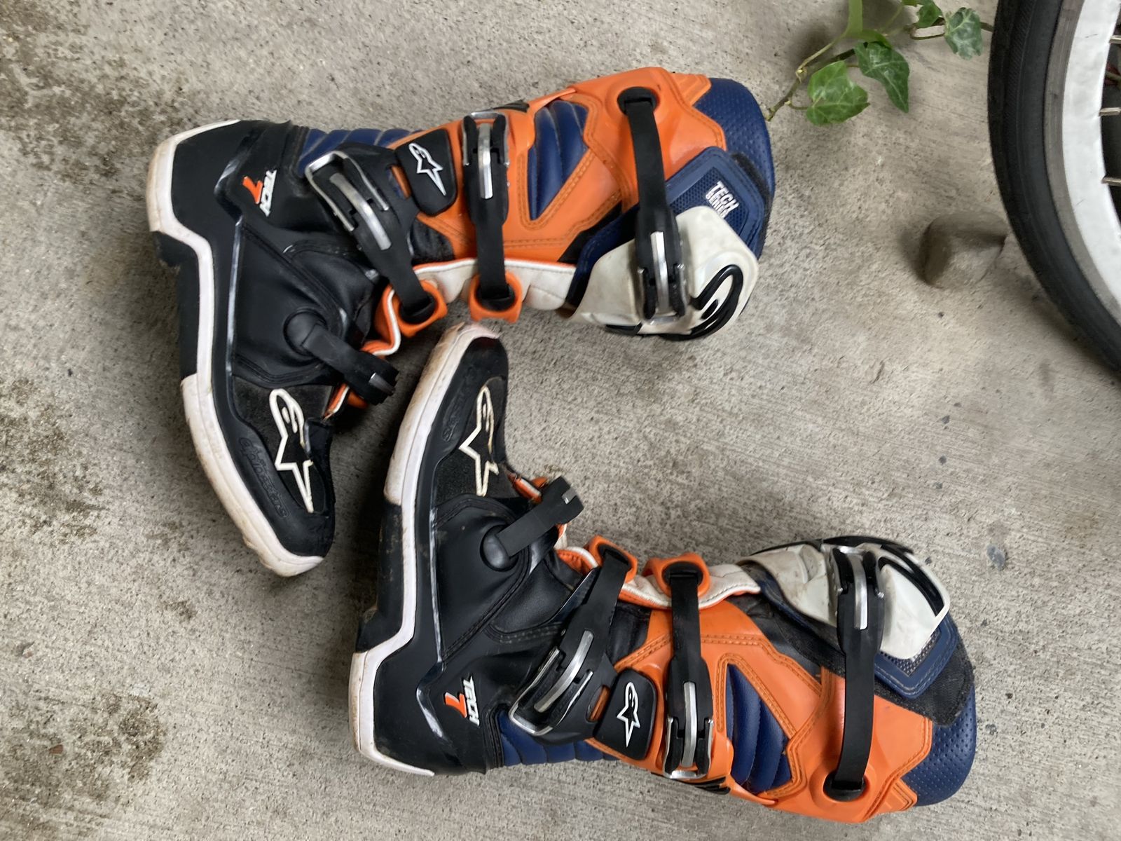 Alpinestars motorcycle boots 