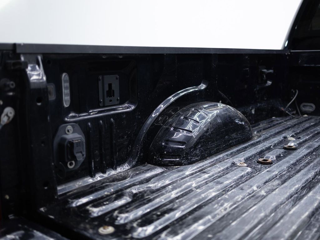 Main image 10