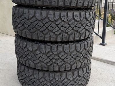 275/70R18 Goodyear Wrangler Duratrac Load E Almost New