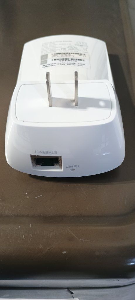 TP-Link RE200 AC750 Wi-Fi Range Extender, Wall Plug, White