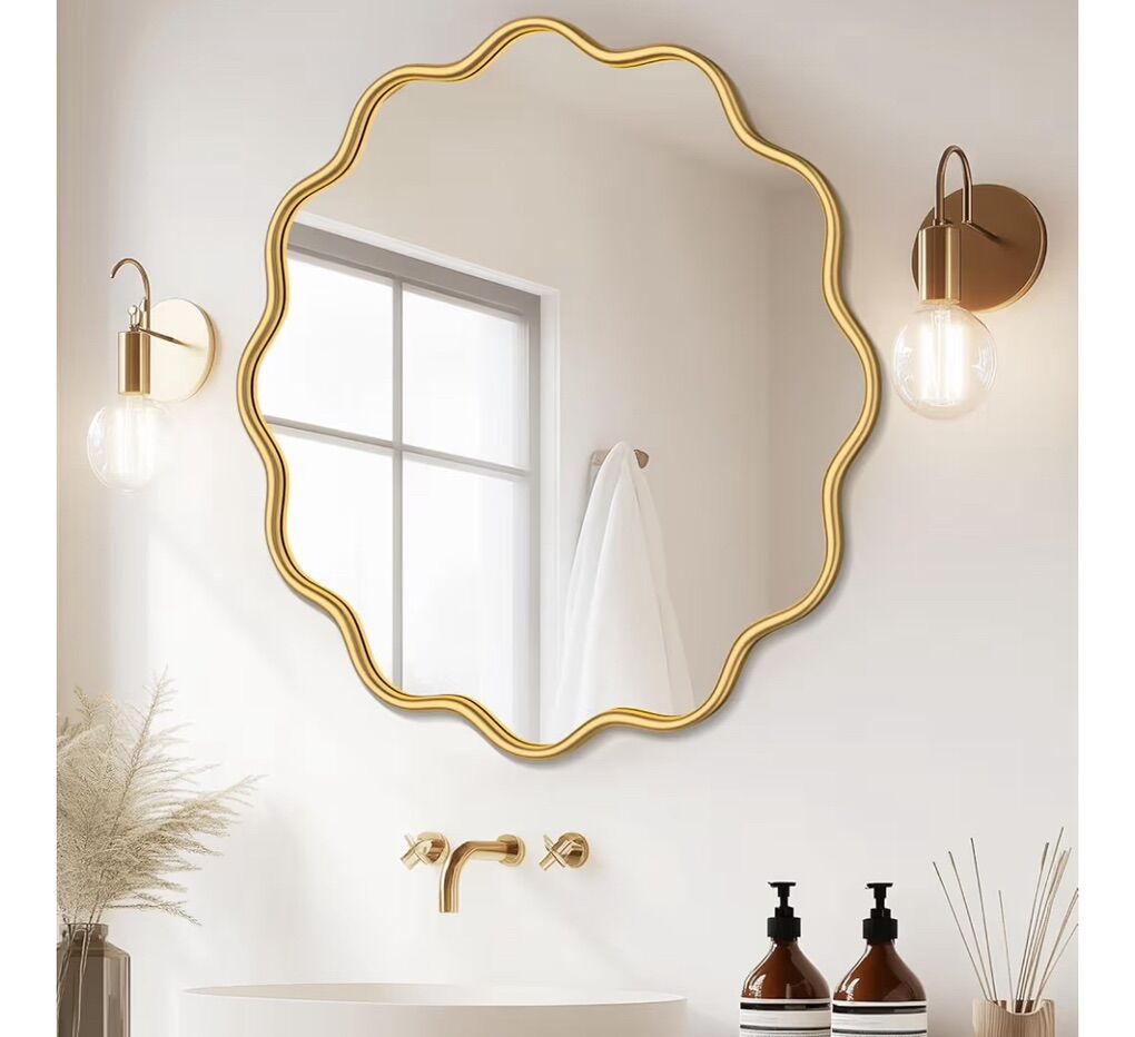 Gold Round Mirror 32 Inch Wavy, New