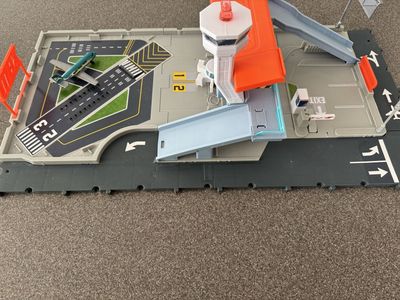 Matchbox Action Drivers Airport Adventure Play Set, including original Jet and Chevy Camaro.