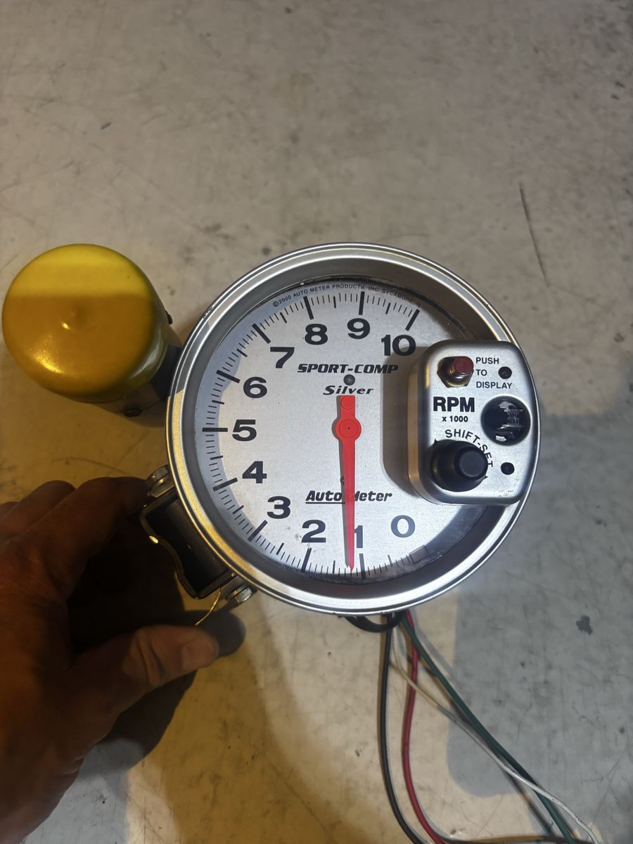 AutoMeter Tachometer 5” Tach
