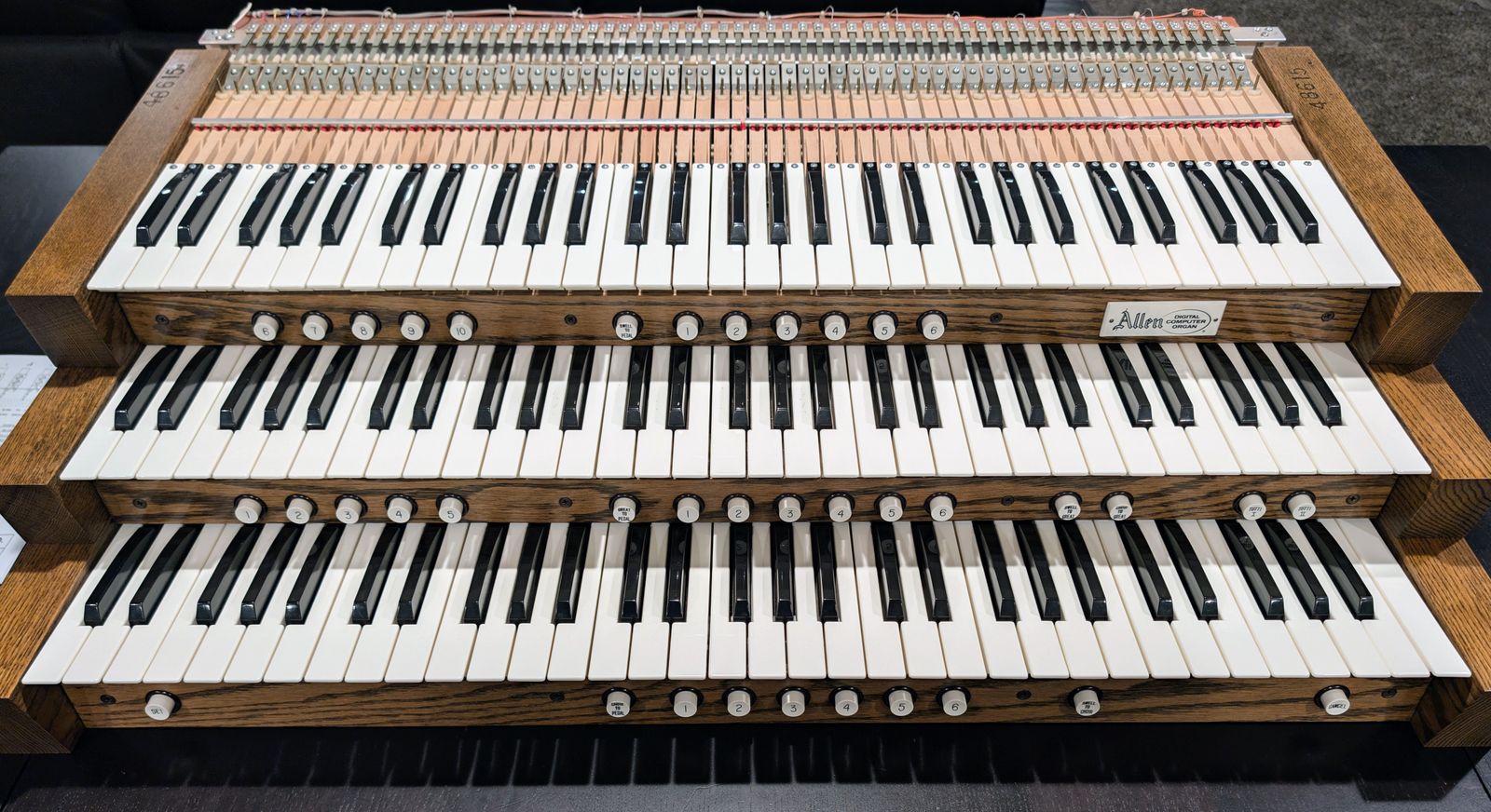 Allen Organ Three-Manual MIDI Hauptwerk VPO Keyboards