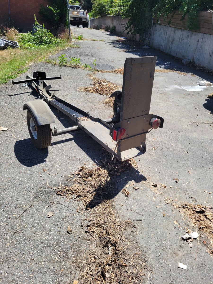 Foldable motorcycle trailer