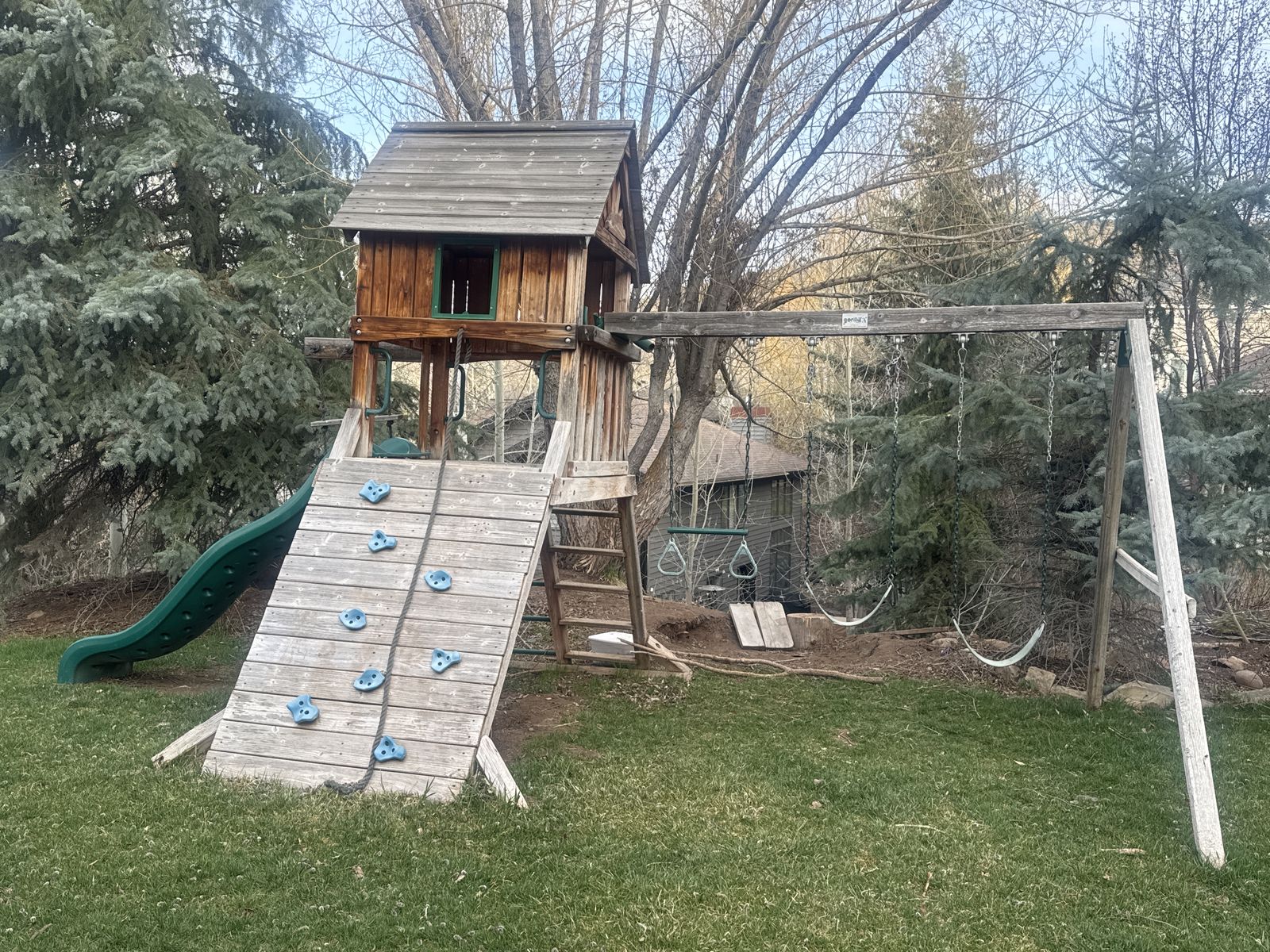 Free Playset - Wood In Bad Shape