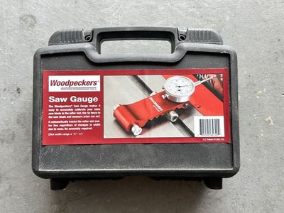 Woodpeckers Saw Gauge Precision Blade Alignment Tool for Table Saws with Dial Indicator
