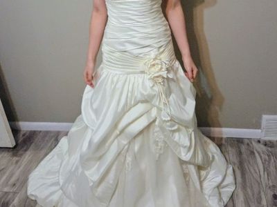 Wedding Dress(size4)