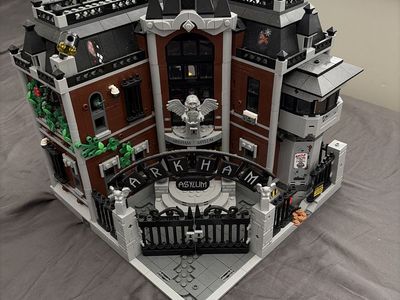 LEGO Arkham Asylum (no minifigs)