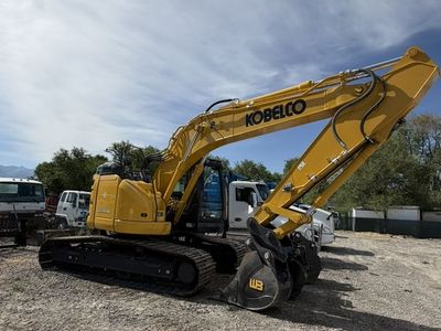Kobelco SK230SR Excavator Rental – Commercial Digging Power with Reduced Tail Swing