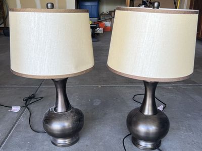 Set of matching lamps
