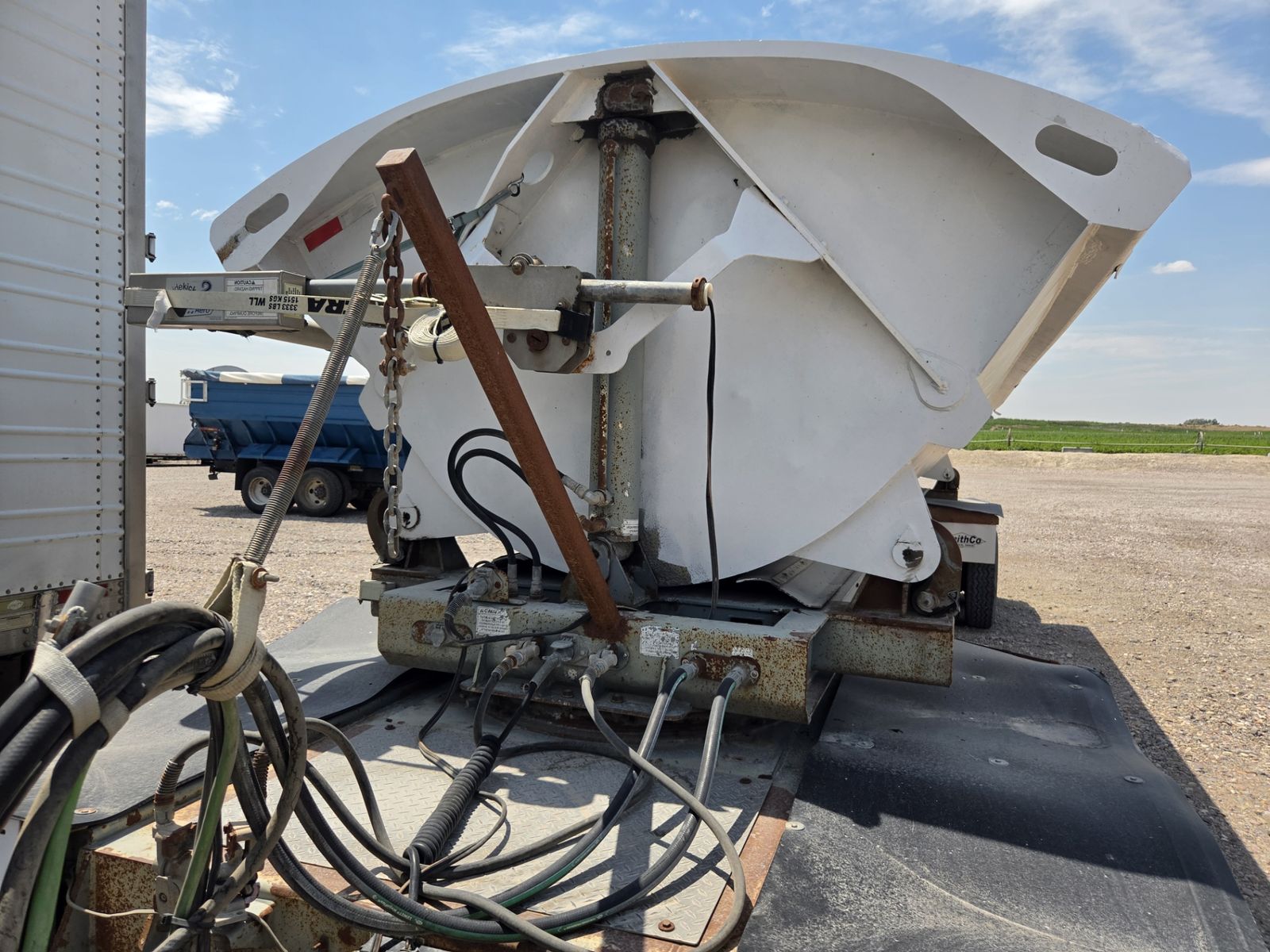 Main image 6