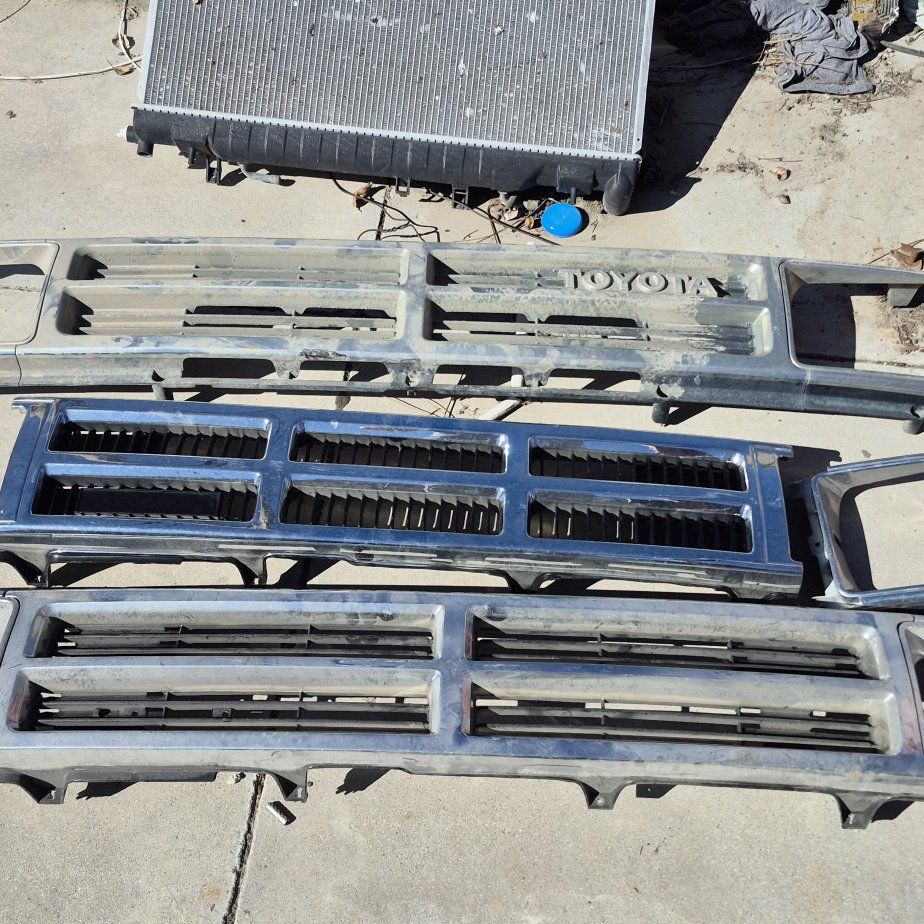 Toyota 2nd gen grils