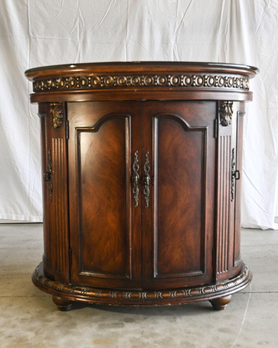Elegant Bathroom Vanity