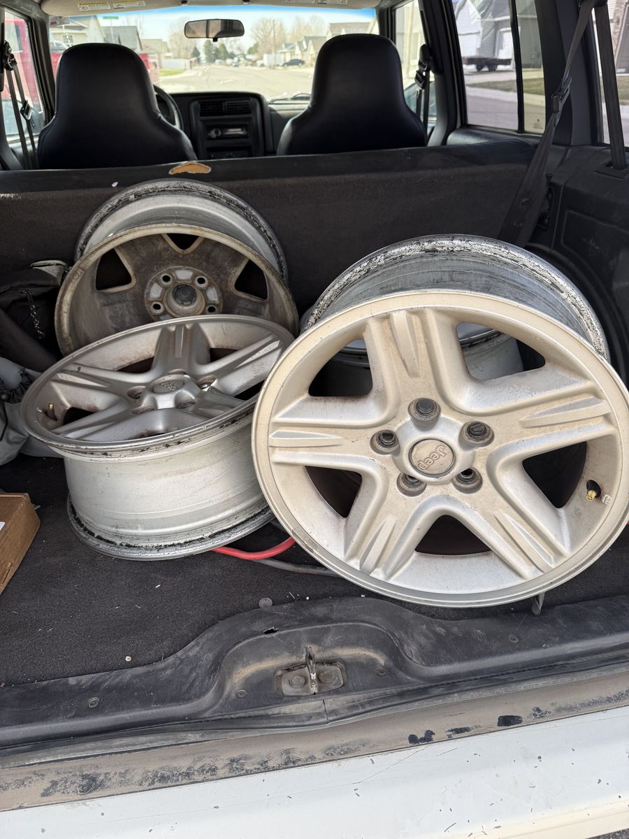 Jeep XJ Stock Wheels