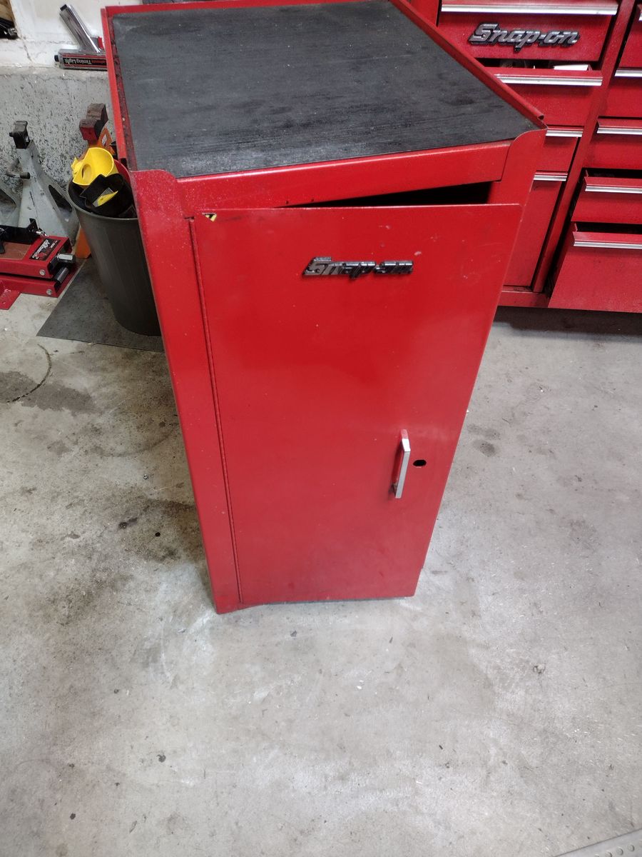 Snap On cabinet, edge hang KRB 1030