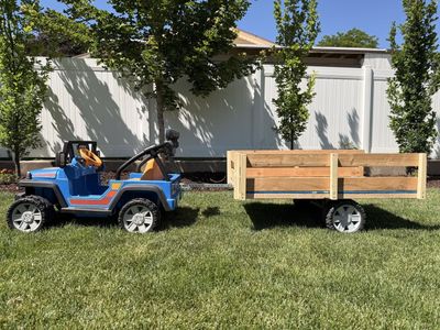 Retro Jeep Power Wheels and Trailer