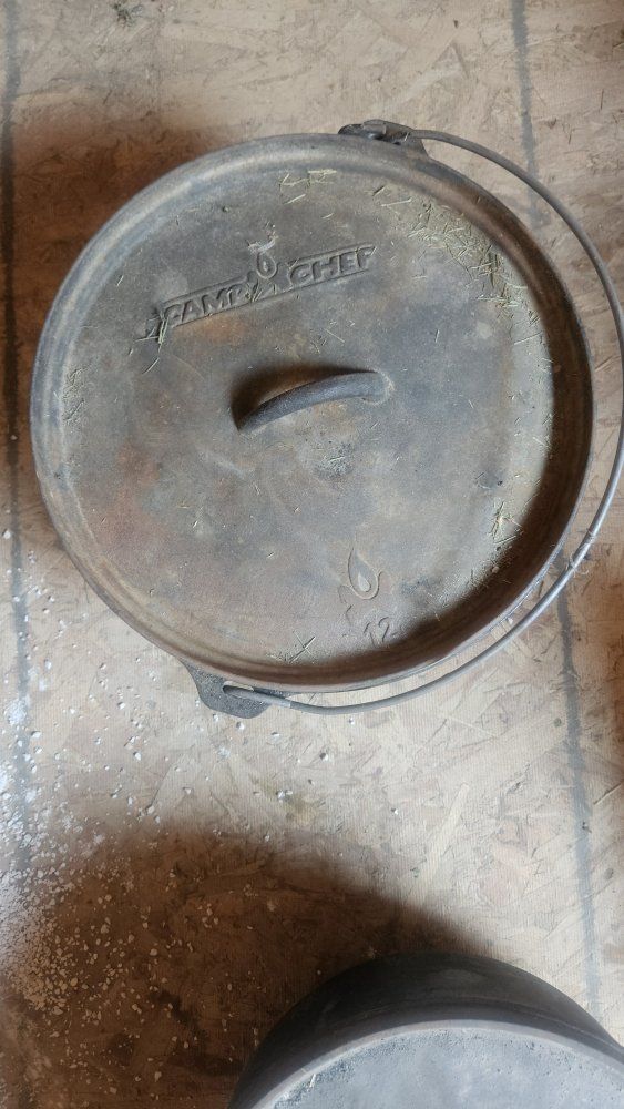 Camp Chef 12 Cast Iron Dutch Oven with Lid and Bail Handle