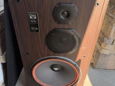 Set 2 Cerwin-Vega VS-150 Floor Standing Speakers - Vintage Audio