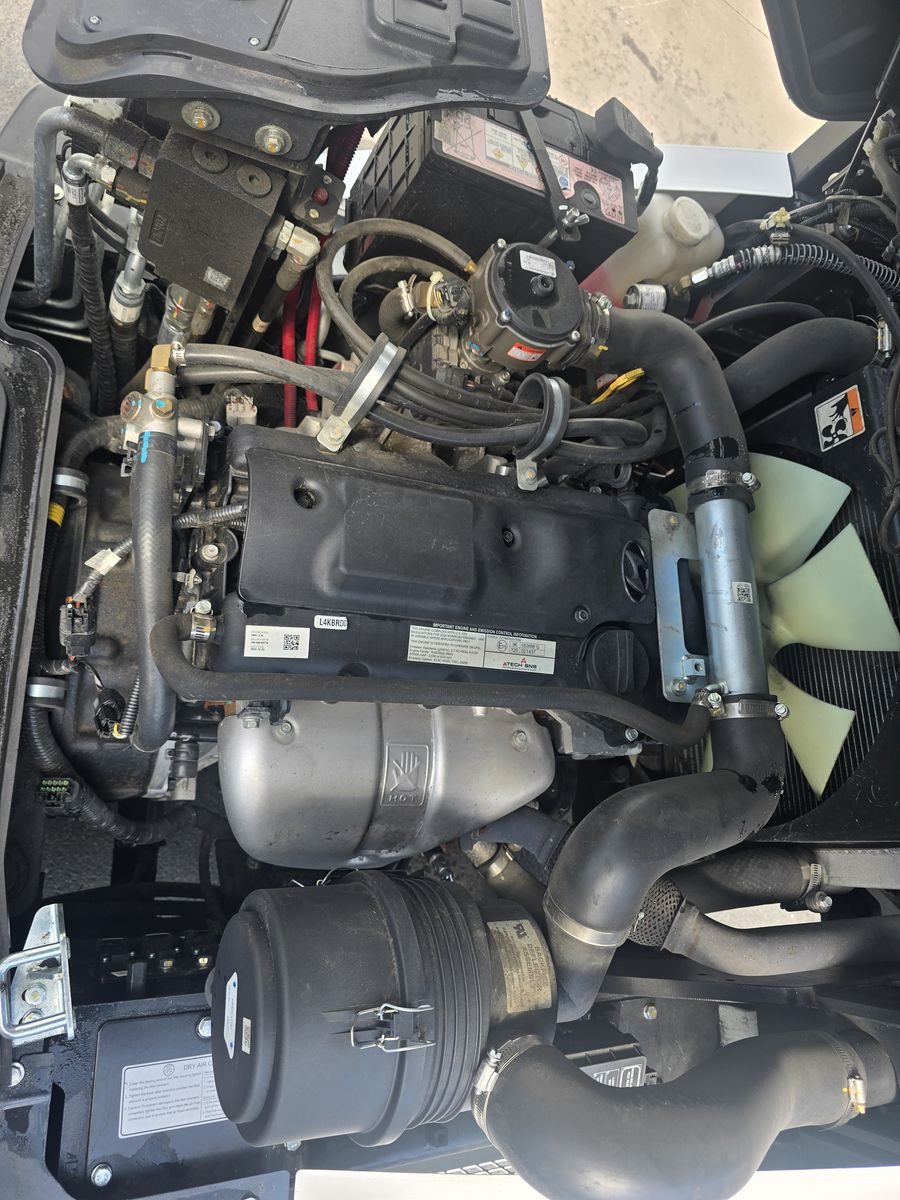 Main image 4