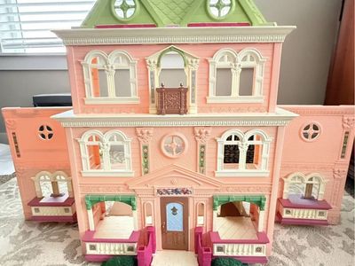 Fisher-Price Loving Family GrAnd Mansion Dollhouse