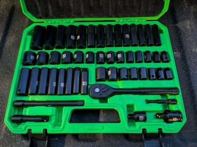 New 50pc Impact Rated 3/8 Socket Set with Ratchet