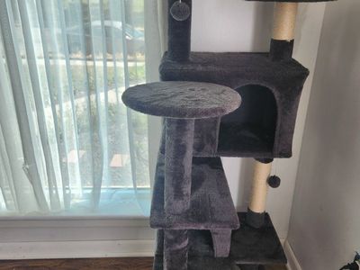 Multi-Level Dark Gray Cat Tree with Scratching Posts and Condo