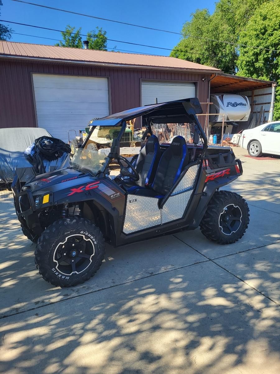 Polaris Razor XC 2014, 800