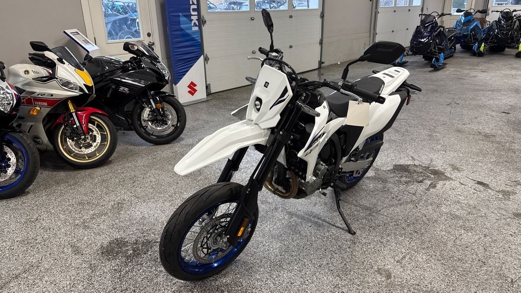 2025 Suzuki DR-Z4SM Solid Special White No. 2 - S0