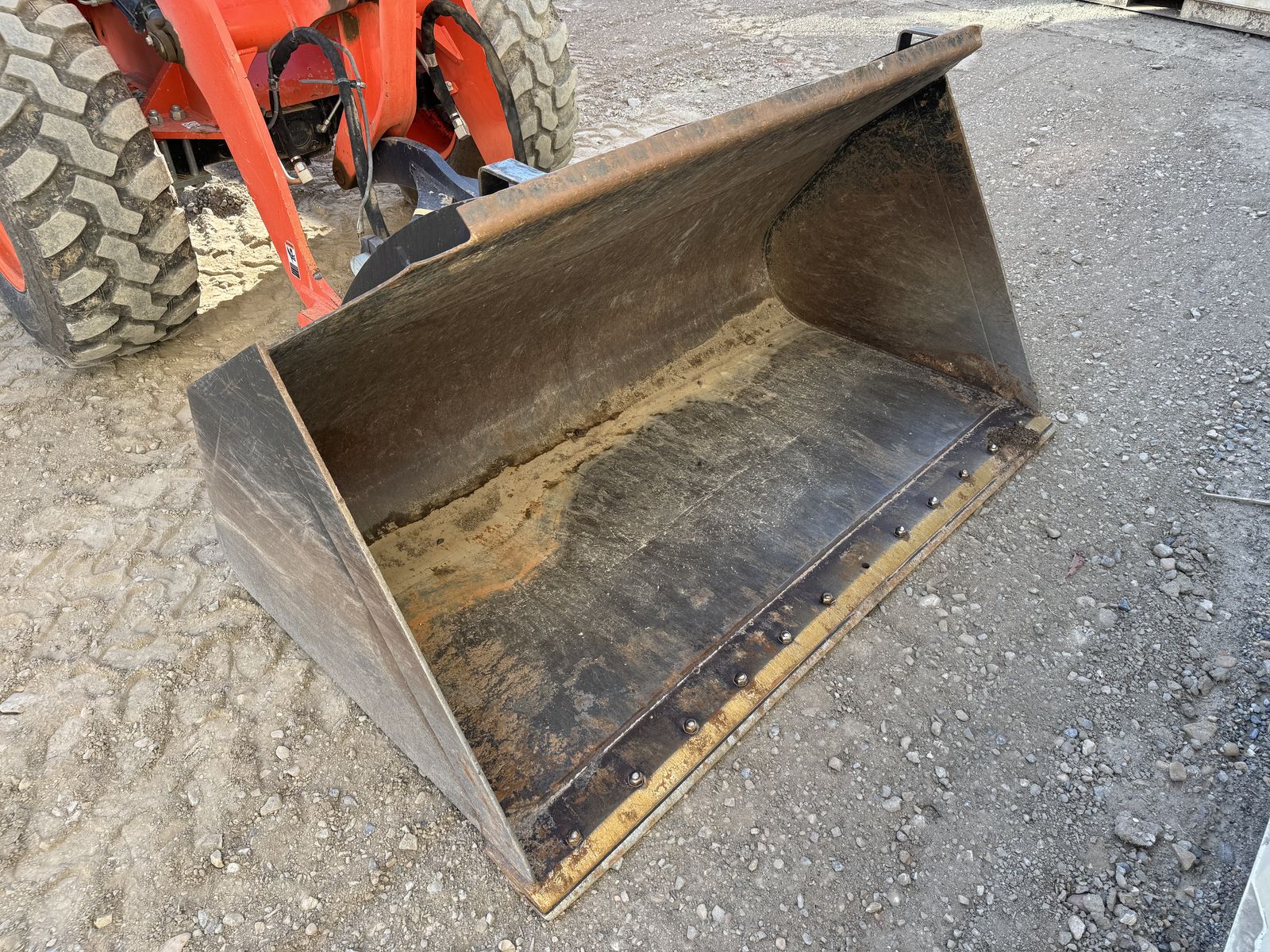 Main image 12