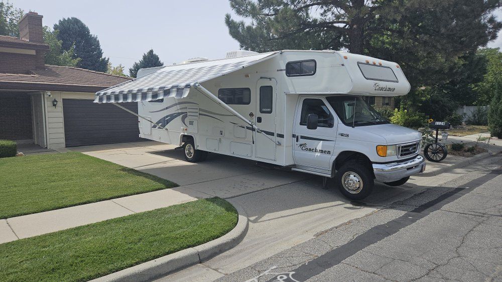 2004 Coachman Road Master 31