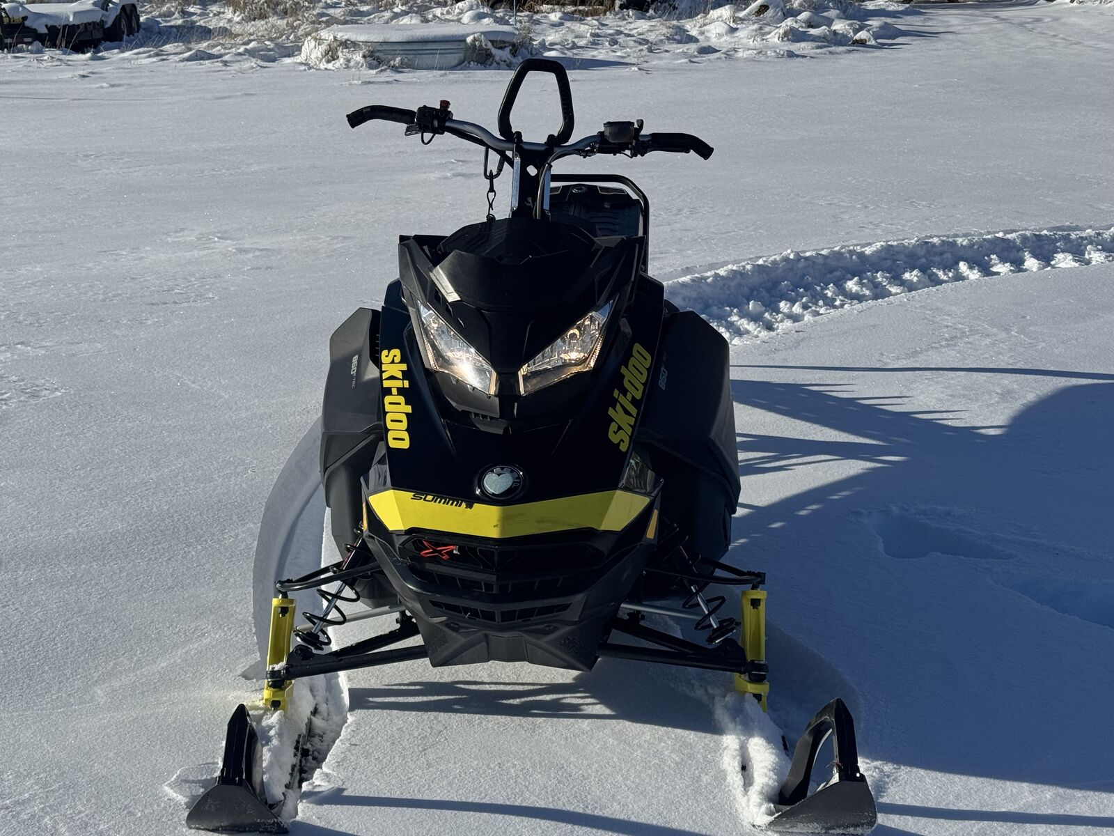 2018 Ski Doo summit x 850 175"