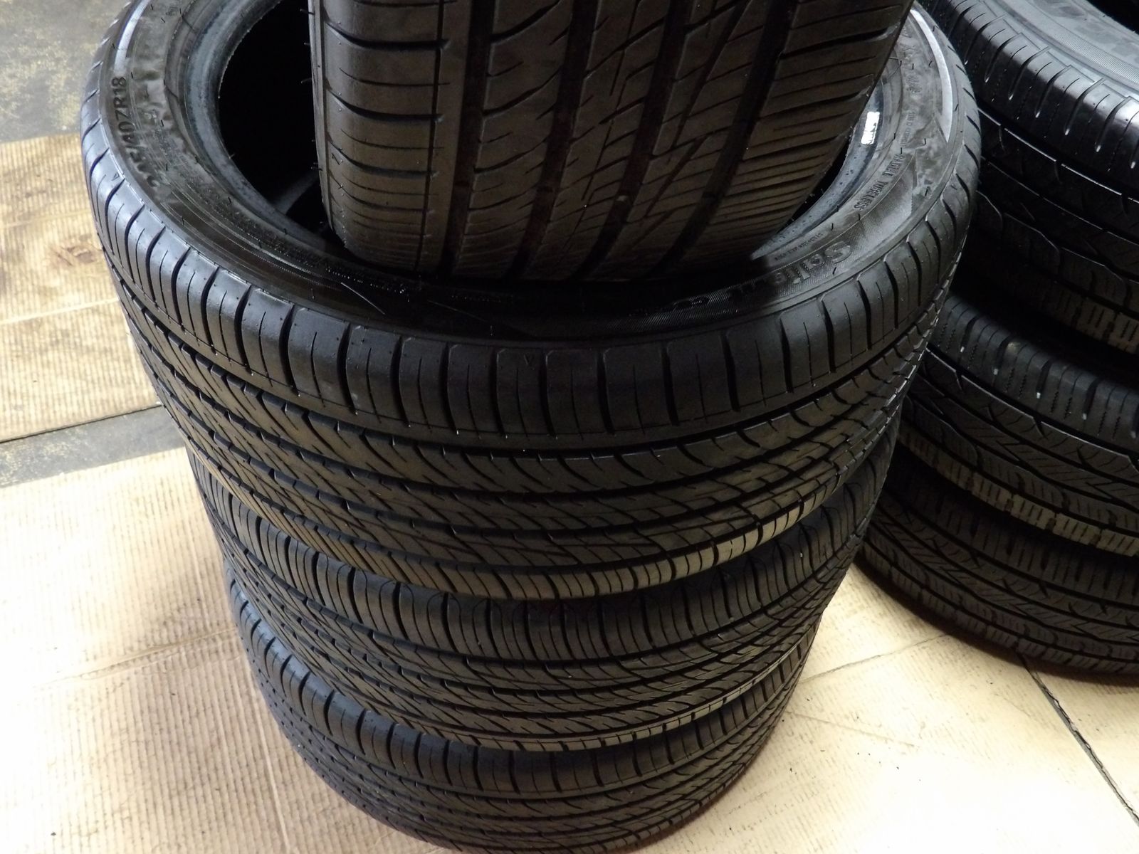 245/40R18 CELIMO SAILENT CS580 SET OF USED TIRES
