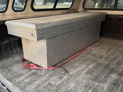 Truck toolbox