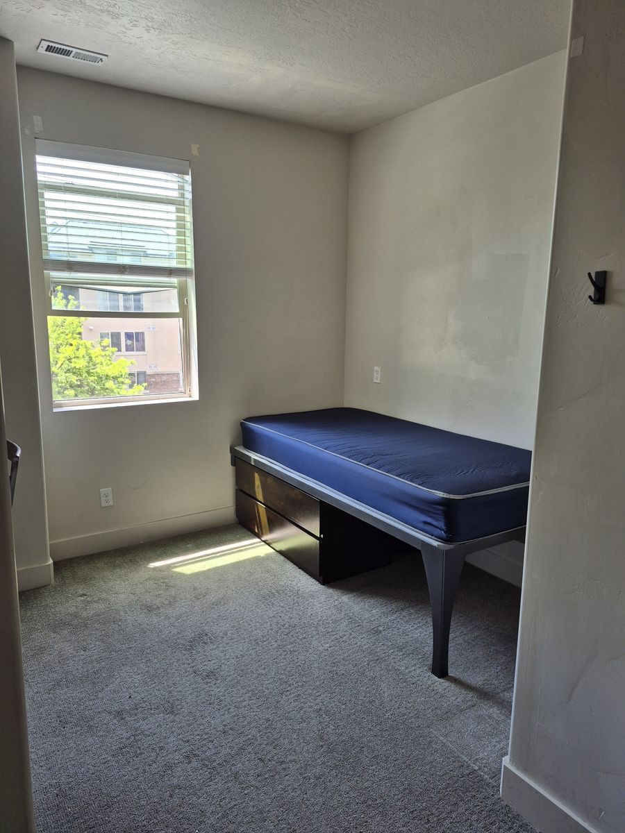 1 Bedroom 1 Bathroom