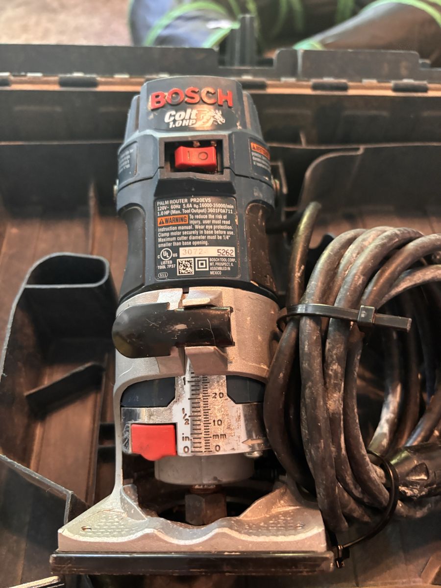 Bosch Colt PR20EVS 1.0 HP Palm Router with Variable Speed in Case
