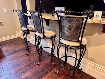 Set Of 3 Bar Stools