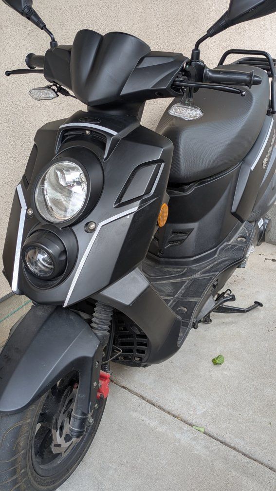 2022 Genuine Hooligan 170i – 1,060 Miles – Excellent Condition – $3,450