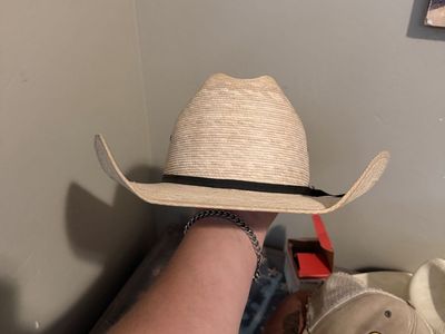 Justin Straw Cowboy Hat.