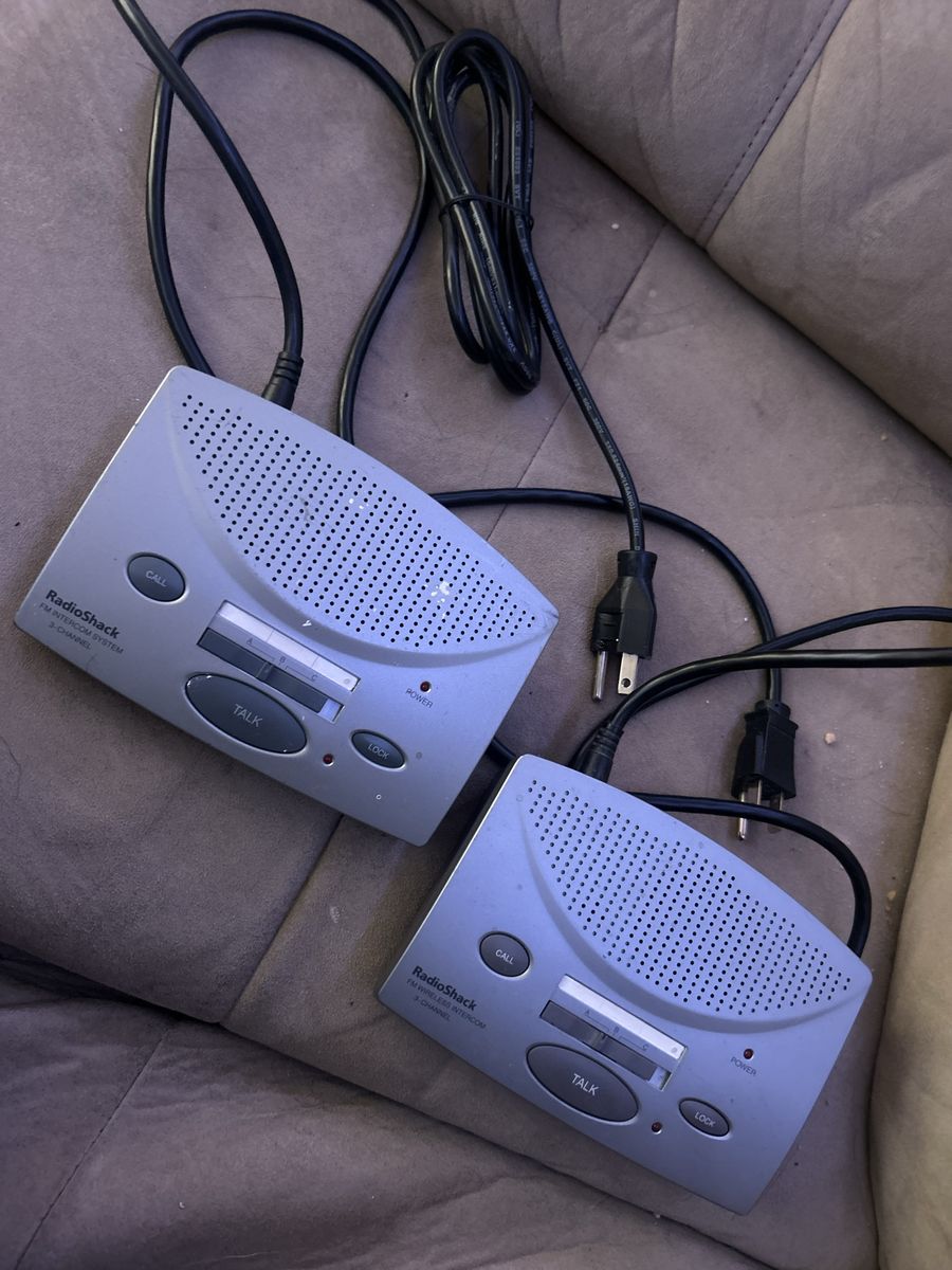 RadioShack fm wireless intercom system 3 channnel
