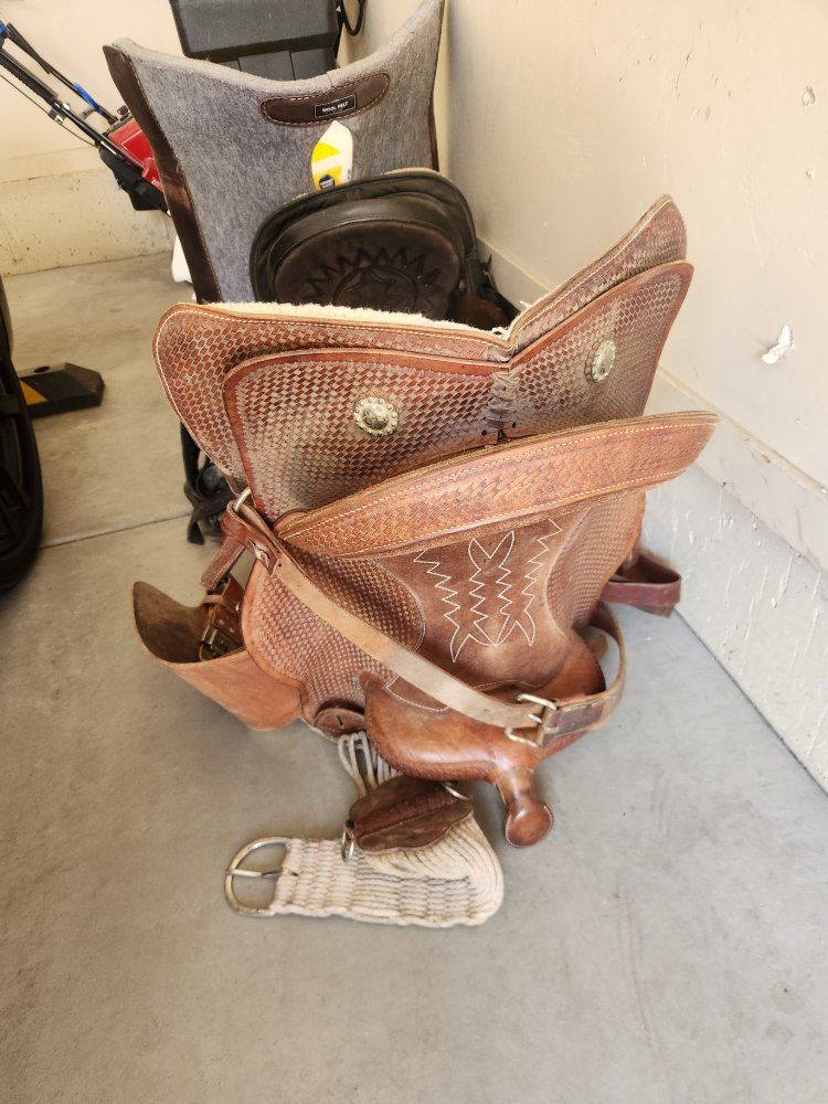 horse saddles