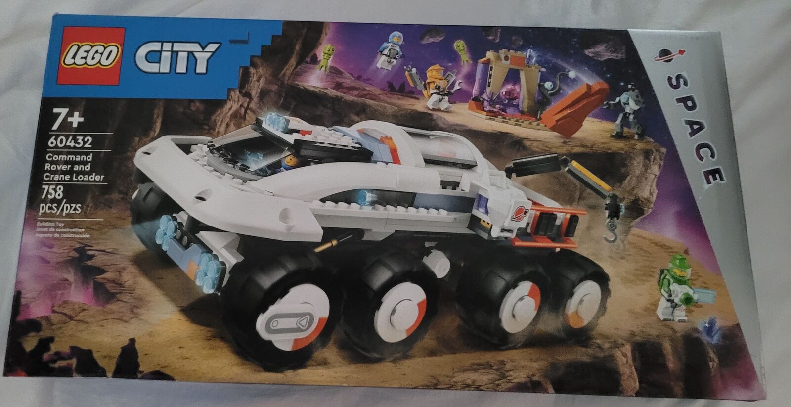 Lego Range rover-built once then put back in the box