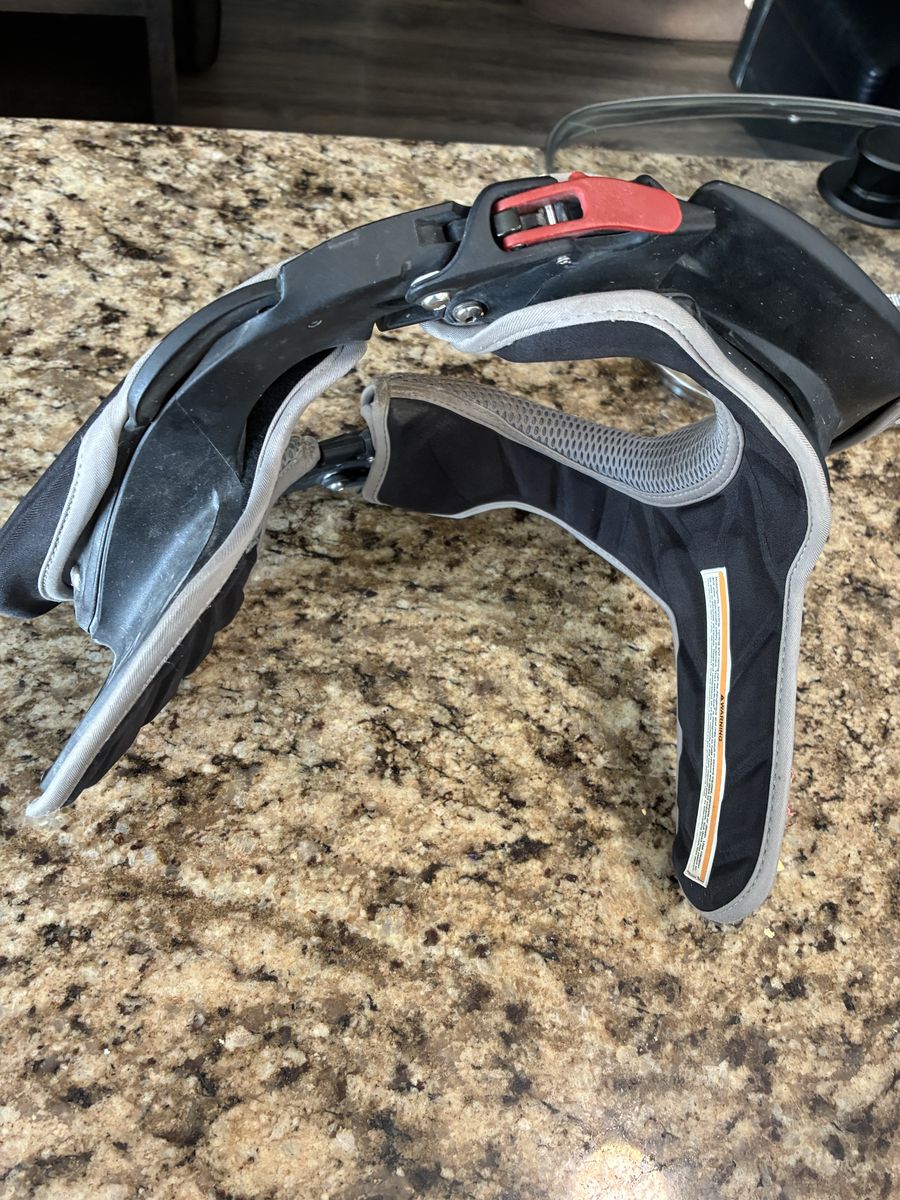 Moto LEATT GPX NECK BRACE