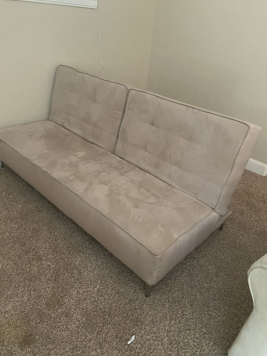 Nice pink/mauve futon