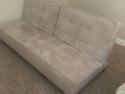 Nice pink/mauve futon