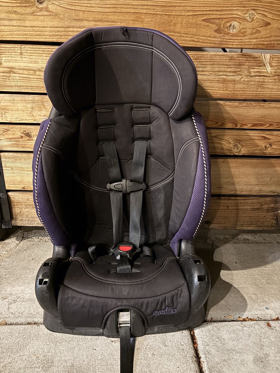 Evenflo Convertible Car Seat Black and Purple